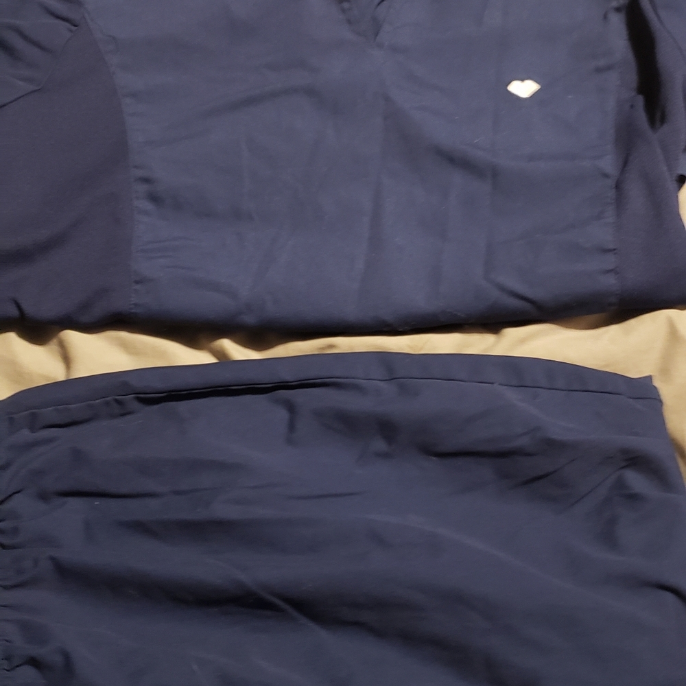 Navy blue scrub set top and bottom